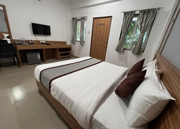 Hotel Suryaprabha- Near Diveagar Beach