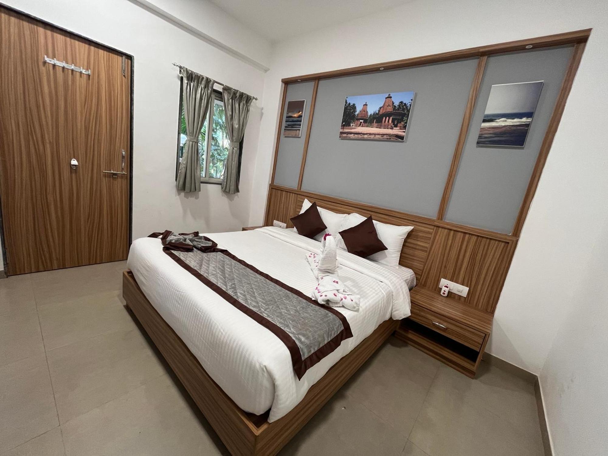 Hotel Suryaprabha- Near Diveagar Beach Homestay Diveagar