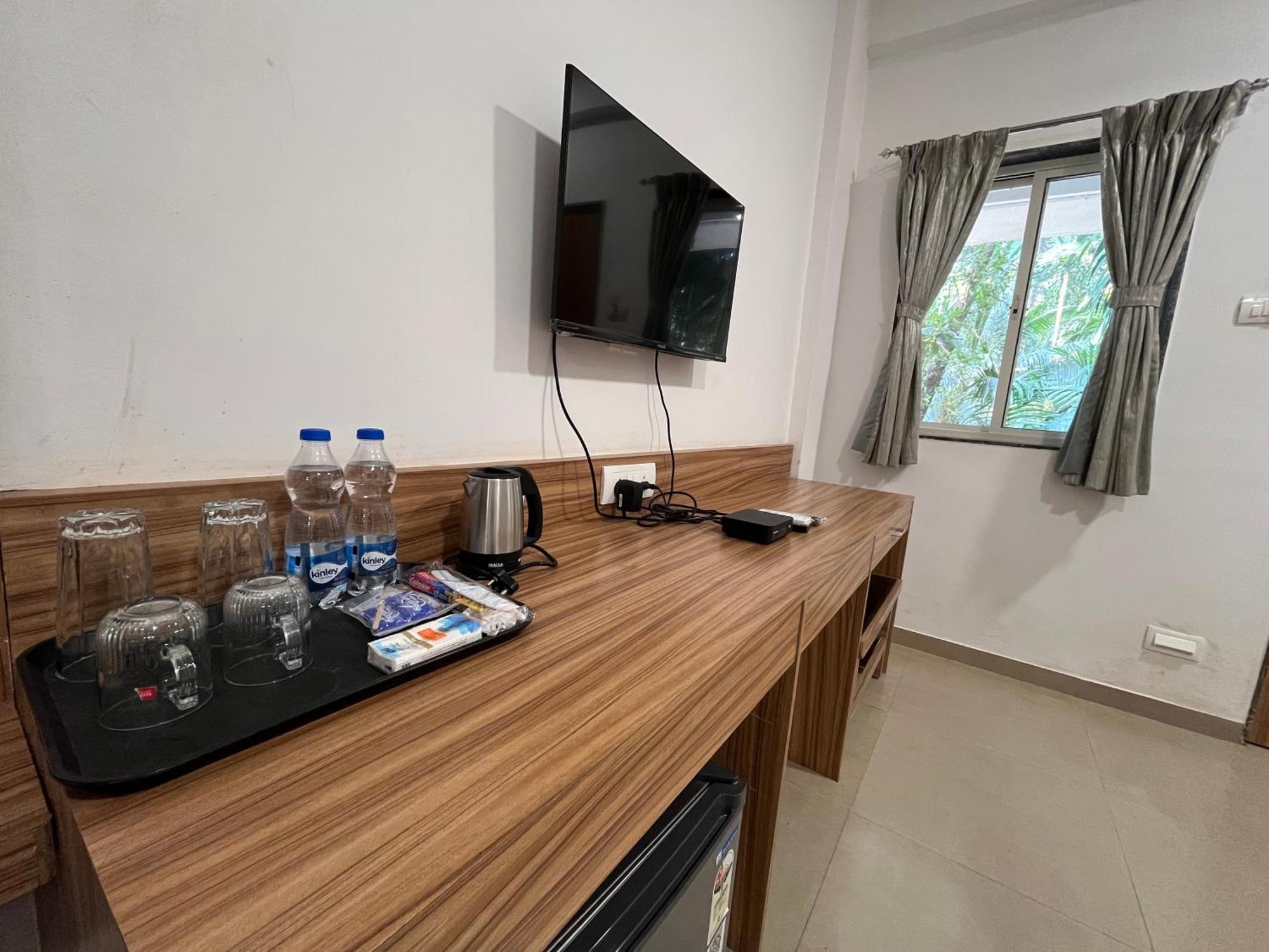 Homestay Hotel Suryaprabha- Near Diveagar Beach